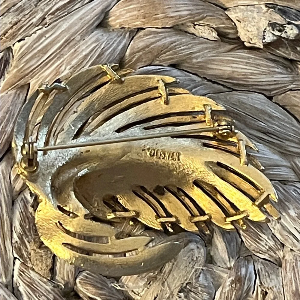 Lisner Jewelry this vintage